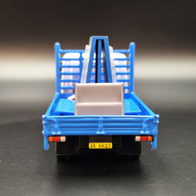 Load image into Gallery viewer, Explorafind 2015 Isuzu N Series NPR Glass Transport Truck 1:64 Die Cast Truck New