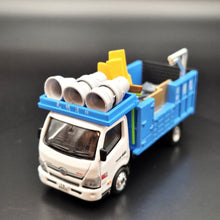Load image into Gallery viewer, Explorafind 2022 Hino 300 Series Demolition Truck 1:64 Die Cast Truck New