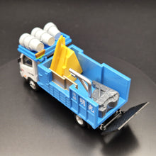 Load image into Gallery viewer, Explorafind 2022 Hino 300 Series Demolition Truck 1:64 Die Cast Truck New