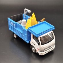 Load image into Gallery viewer, Explorafind 2022 Hino 300 Series Demolition Truck 1:64 Die Cast Truck New