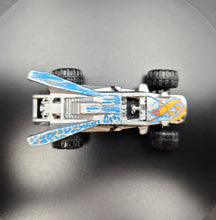 Load image into Gallery viewer, Hot Wheels 2014 Team Hot Wheels Corkscrew Buggy Silver #111 HW Off-Road:Off Track