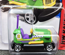 Load image into Gallery viewer, Hot Wheels 2014 Bump Around Green #166 HW Race - Track Aces New Long Card