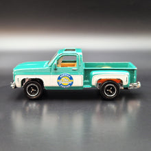 Load image into Gallery viewer, Matchbox 2009 '75 Chevy Stepside Pickup Green MBX Service Centre 5 Pack Loose