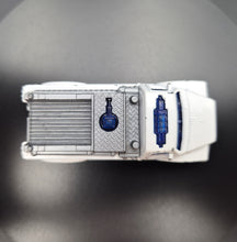 Load image into Gallery viewer, Matchbox 2005 Highway Rescue Fire Truck White MBX Fire 1 5 Pack Loose