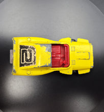 Load image into Gallery viewer, Matchbox 1972 Woosh-N-Push Yellow #58 Superfast