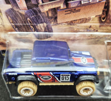 Load image into Gallery viewer, Hot Wheels 2023 '15 Land Rover Defender Double Cab Royal Blue Mud Runners 4/5 New Long Card
