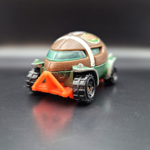 Load image into Gallery viewer, Matchbox 2004 Q-B Roller Green #8 Hero City Rare Find