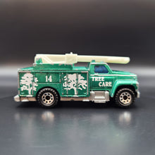 Load image into Gallery viewer, Matchbox 1996 Ford Utility Truck Green #33 Series 1-75