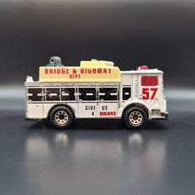 Load image into Gallery viewer, Matchbox 1996 Mack Auxiliary Power Truck White #50 1-75 Series