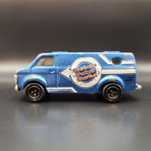 Load image into Gallery viewer, Matchbox 2009 Chevy Van Blue Service Center 5 Pack Loose