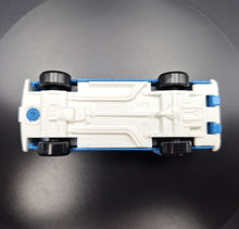 Load image into Gallery viewer, Matchbox 2013 Chevy Van Blue #40 MBX Adventure City 40/120