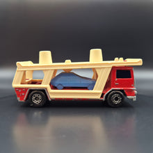 Load image into Gallery viewer, Matchbox 1980 Bedford Car Transporter Red #11 Superfast