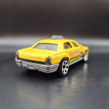Load image into Gallery viewer, Matchbox 2008 Taxi Cab Yellow MBX City Links Taxi Workday