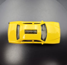 Load image into Gallery viewer, Matchbox 2008 Taxi Cab Yellow MBX City Links Taxi Workday