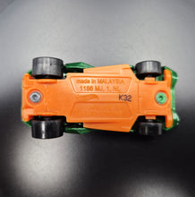 Load image into Gallery viewer, Hot Wheels 2017 Carbonic Dark Green Fan Stands 5 Pack Exclusive