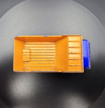 Load image into Gallery viewer, Matchbox 1976 Atlas Dump Truck Blue/Orange #23 Superfast