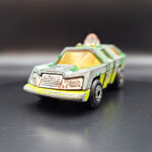Load image into Gallery viewer, Matchbox 1975 Planet Scout Green #59 Superfast 1-75