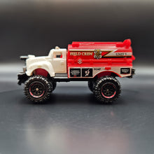 Load image into Gallery viewer, Matchbox 2016 Flame Smasher White & Red Fire Brigade 5 Pack Loose