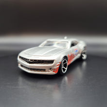 Load image into Gallery viewer, Hot Wheels 2010 '10 Camaro SS Grey #74 HW Garage 6/10