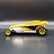 Load image into Gallery viewer, Hot Wheels 2016 Great Gatspeed Yellow #116 HW SHOWROOM Series 6/10