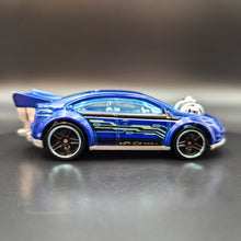 Load image into Gallery viewer, Hot Wheels 2016 Super Volt Blue #243 HW Green Speed 3/5