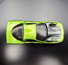 Load image into Gallery viewer, Hot Wheels 2002 '97 Corvette Green Octoblast 5-Pack Loose