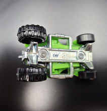 Load image into Gallery viewer, Hot Wheels 2010 Power Sander Green Dirt Track Race 5 Pack Loose