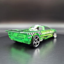 Load image into Gallery viewer, Hot Wheels 2006 Bedlam Clear Green #116 Track Aces 6/12
