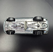 Load image into Gallery viewer, Hot Wheels 2006 2005 Ford Mustang GT Grey #184 Mainline