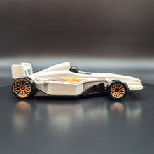 Load image into Gallery viewer, Hot Wheels 2011 GP-2009 White Team Hot Wheels 5 Pack Loose