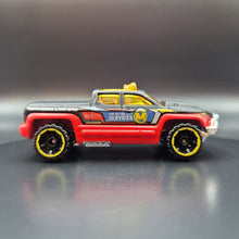 Load image into Gallery viewer, Hot Wheels 2018 Off-Duty Black HW Metro 5-Pack Loose