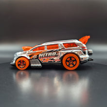 Load image into Gallery viewer, Hot Wheels 2016 Nitro Tailgater Chrome #39 Super Chromes 4/10
