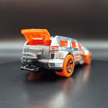 Load image into Gallery viewer, Hot Wheels 2016 Nitro Tailgater Chrome #39 Super Chromes 4/10