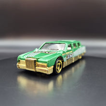 Load image into Gallery viewer, Hot Wheels 2001 Limozeen Green #54 Turbo Taxi 2/4
