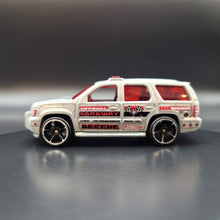 Load image into Gallery viewer, Hot Wheels 2012 '07 Chevy Tahoe Silver Race Rods 5 Pack Loose