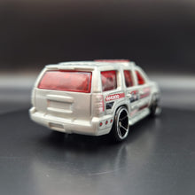 Load image into Gallery viewer, Hot Wheels 2012 '07 Chevy Tahoe Silver Race Rods 5 Pack Loose