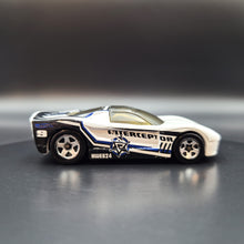 Load image into Gallery viewer, Hot Wheels 2005 40 Somethin Black & White Car Crusher Playset Car