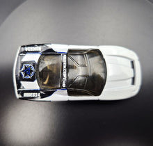 Load image into Gallery viewer, Hot Wheels 2005 40 Somethin Black & White Car Crusher Playset Car