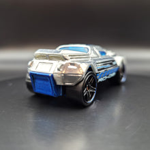 Load image into Gallery viewer, Hot Wheels 2015 RD-08 Chrome #158 HW Race - Super Chromes 3/10
