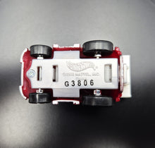 Load image into Gallery viewer, Hot Wheels 2003 Speed Demon Marron Pull Back Car - Rare Find