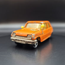 Load image into Gallery viewer, Majorette 1973 Renault 5 #257 Orange Series 200 Made in France