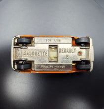 Load image into Gallery viewer, Majorette 1973 Renault 5 #257 Orange Series 200 Made in France