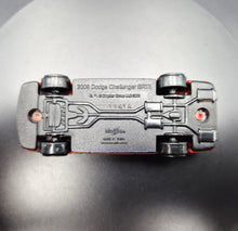 Load image into Gallery viewer, Maisto 2008 Dodge Challenger SRT8 Red 2009 Fresh Metal
