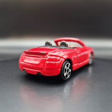 Load image into Gallery viewer, Maisto 2012 Audi TT Roadster 1:64 Red Fresh Metal