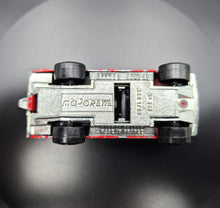 Load image into Gallery viewer, Majorette 1990 Range Rover Rescue Team Red #246