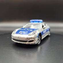 Load image into Gallery viewer, Majorette 2016 Porsche Panamera Silver #209 SOS Cars