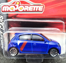 Load image into Gallery viewer, Majorette 2021 Renault Twingo Mk3 Blue #206 Street Cars New