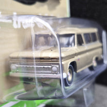 Load image into Gallery viewer, Auto World 2021 1966 Chevy Suburban Premium Series Release 3 B Version