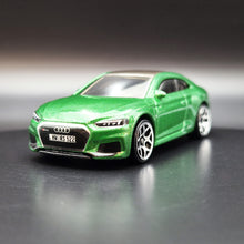 Load image into Gallery viewer, Hot Wheels 2022 Audi RS 5 Coupe Green European Car Culture Multipack Exclusive