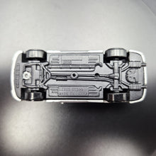 Load image into Gallery viewer, Suntoys Lexus IS300 Silver L9836 1:64 Car